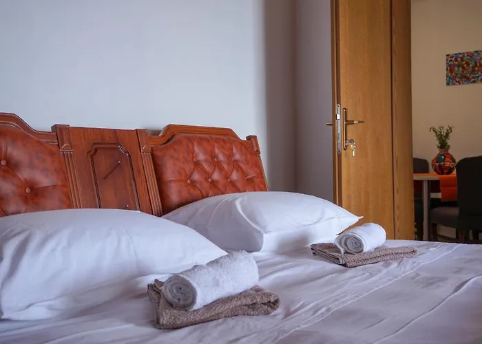 Apartments Jakov Laurana