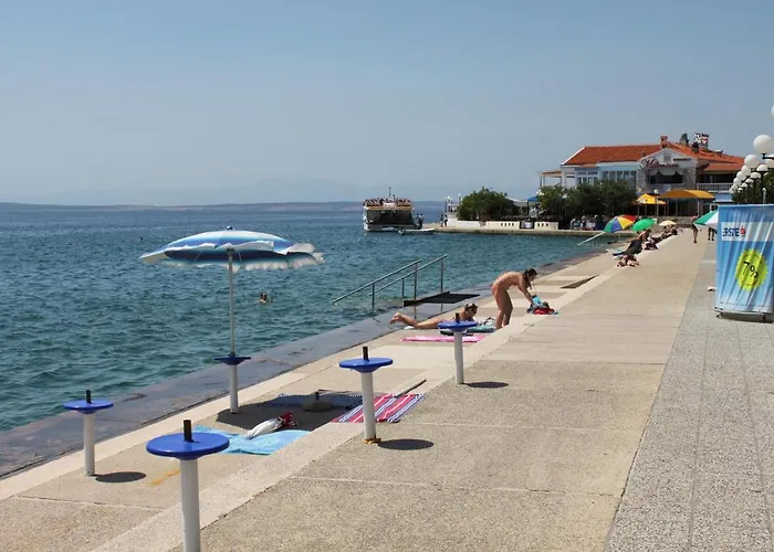 Apartments And Rooms With Parking Space Selce, Crikvenica - 2362