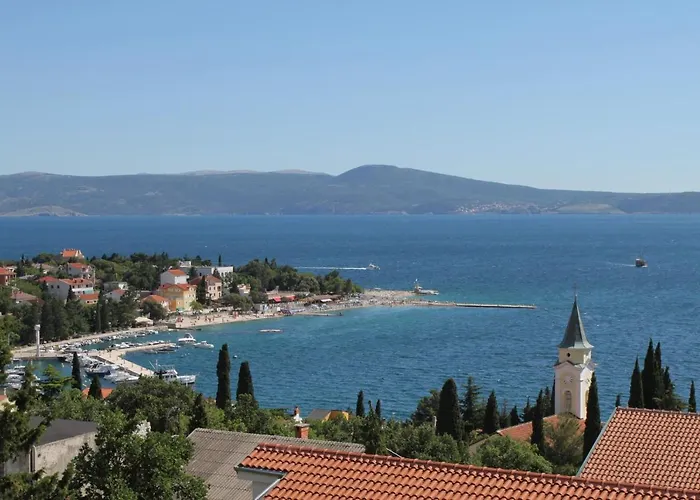Apartments And Rooms With Parking Space Selce, Crikvenica - 5481