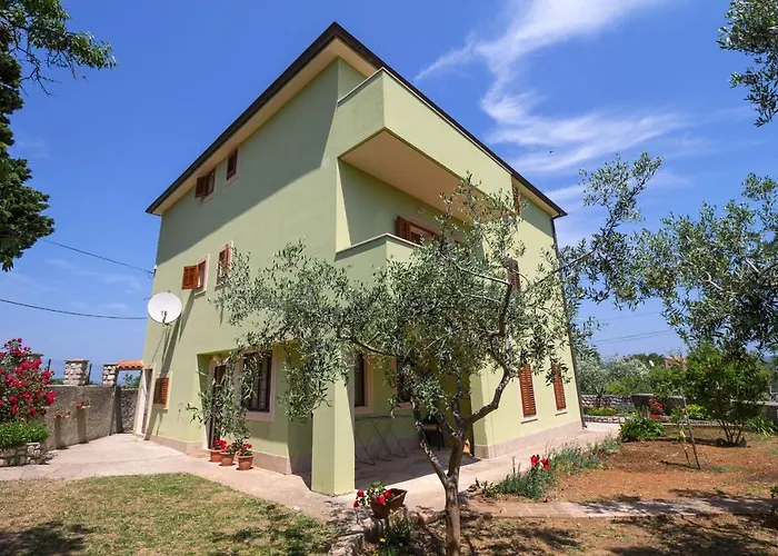 Apartments And Rooms With Parking Space Nerezine, Losinj - 2506
