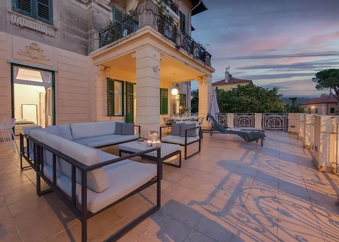 Luxury Seaview Apartment Opatija