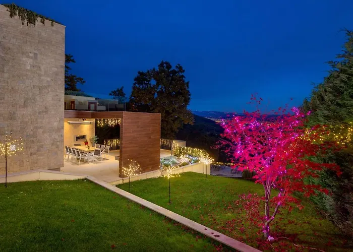 Villa Altavista - Seaview & Relax With Heated Pool & Minigolf Opatija