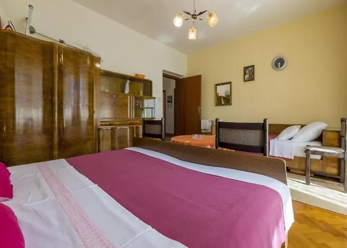 Apartments Tara Selce
