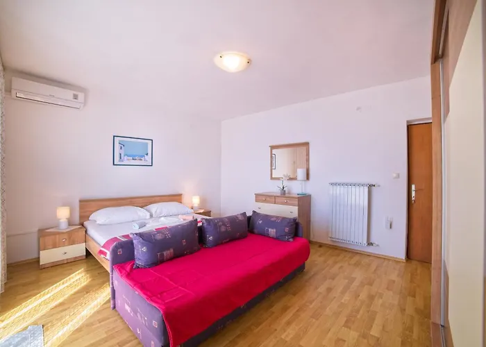 Apartments And Rooms By The Sea Supetarska Draga - Gonar, Rab - 16761