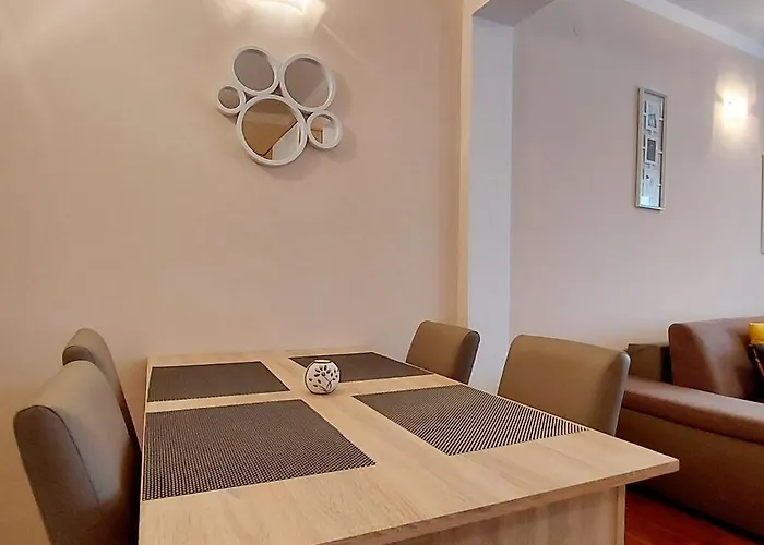 Apartments Marijana Rab Town