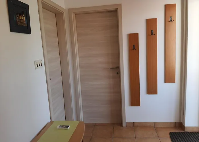 Apartments Vesna Avsec - Krk Town