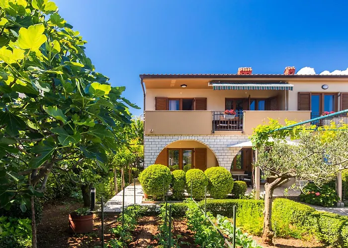 Apartmani Pina Krk Town