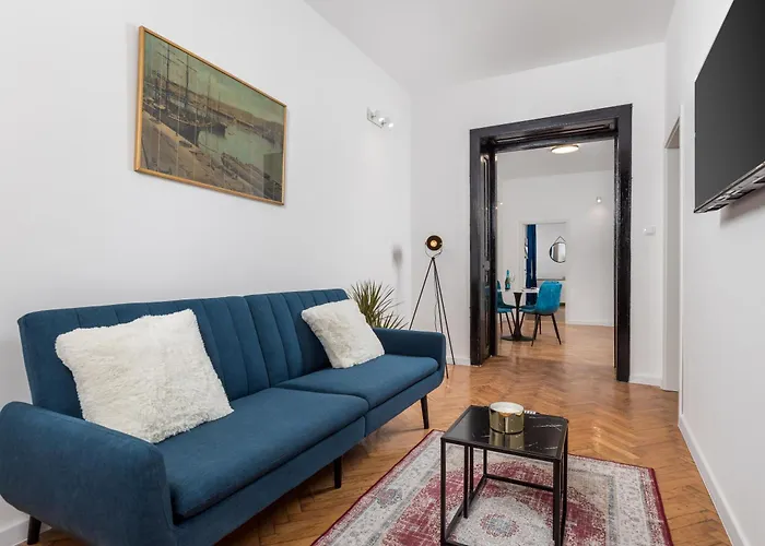 Old Market Apartments & Rooms Fiume