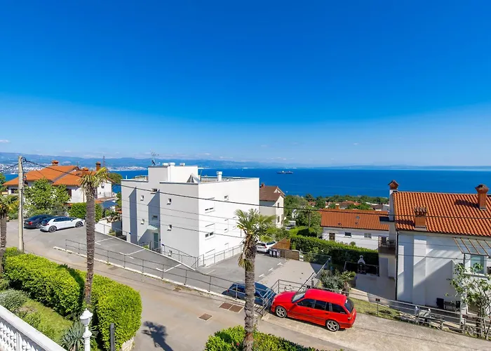 Villa Garden Apartment With Pool Opatija