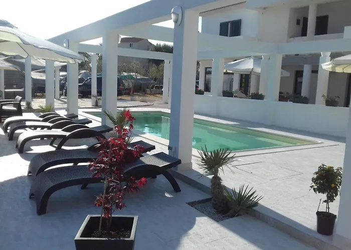 Apartments And Rooms With A Swimming Pool Kampor, Rab - 12773
