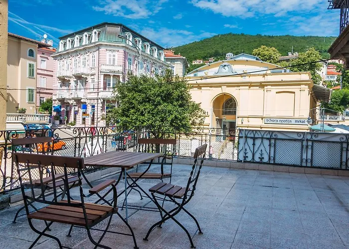 Sunny Apartment Anamaria Opatija admite animales
