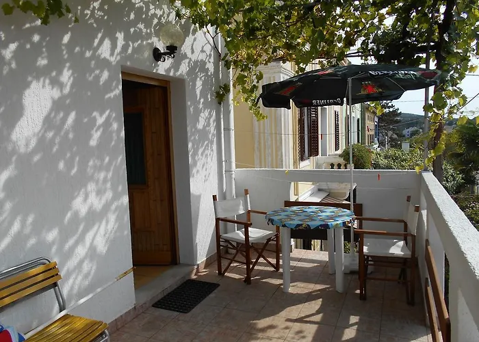 Apartments U Kapetana Punat