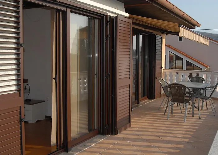 Apartments Karabaic Punat