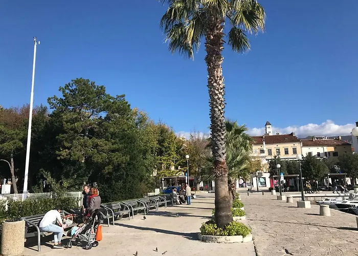 Family Apartments Vesna- 100 M Beach -Center Crikvenica Mit einem Kasino