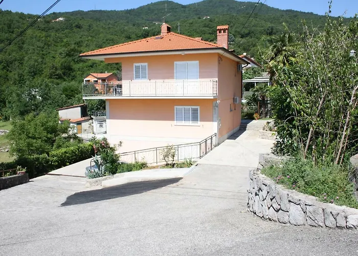 Boetiek Apartment Vesna Opatija free parking