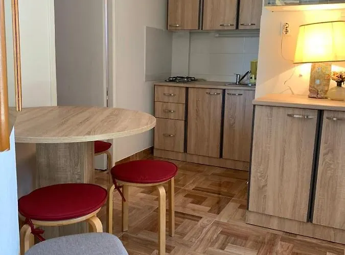 Katy'S Place Krk Town